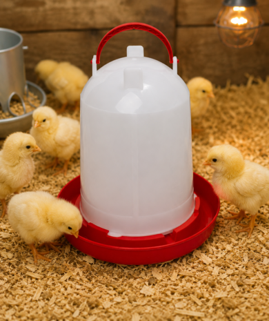 Drinkklok voor pluimvee met handvat 1.5 liter